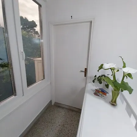 Bed & Breakfast Sobe Sotic Rab Town