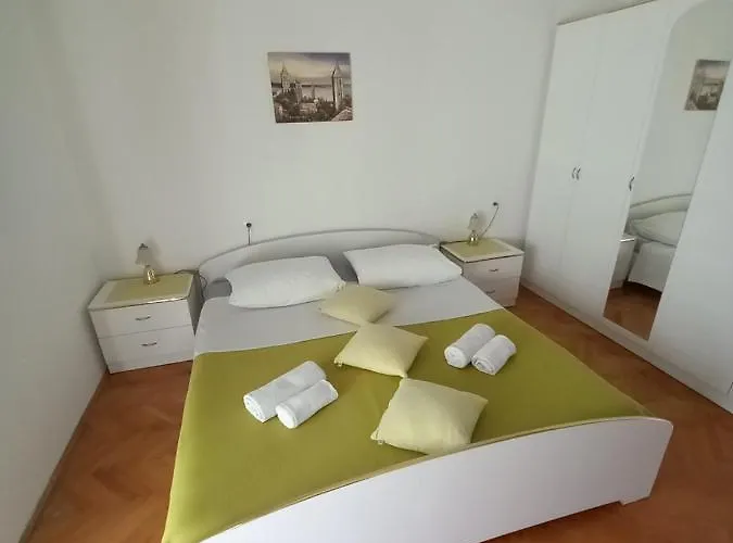 Couette-café Sobe Sotic